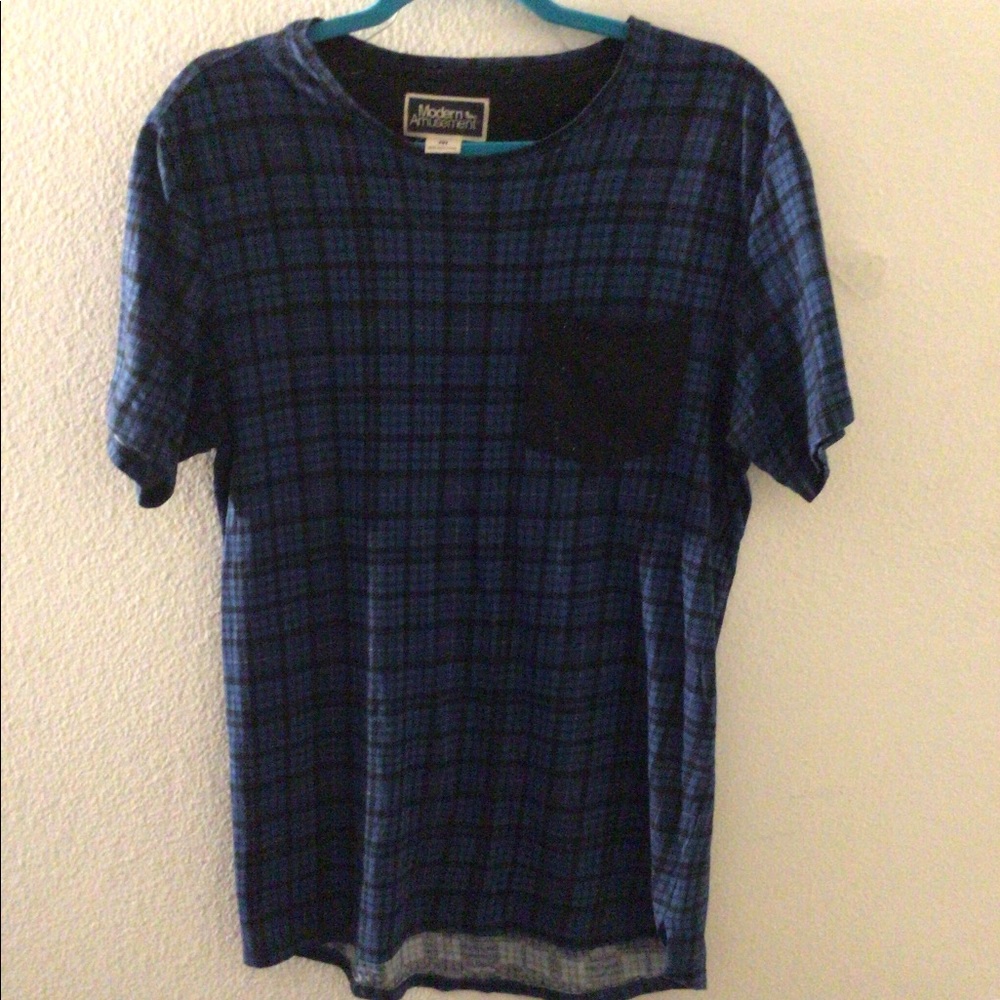 Men’s T-shirt// Women’s Short Dress